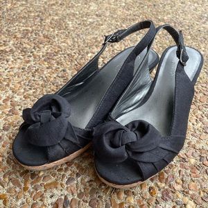 ⚡️3/$21 girls wedge sandals Sz 4